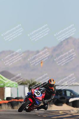 media/Oct-30-2025-Racers Edge (Thu) [[dabbdaf680]]/2-A Group/Session 2 (Turn 16)/